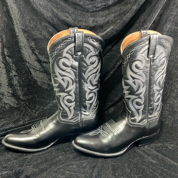 DAN POST Milwaukee round toe black leather cowboy boots. Size: 9 1/2 - Picture 1 of 11